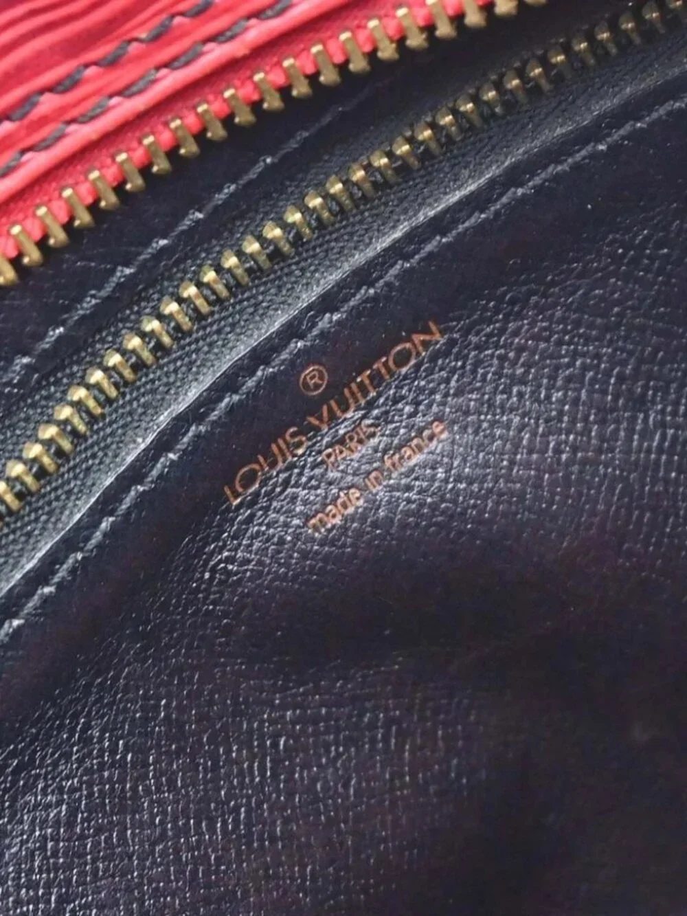 LOUIS VUITTON Epi Trocadero 23 Shoulder Bag Red